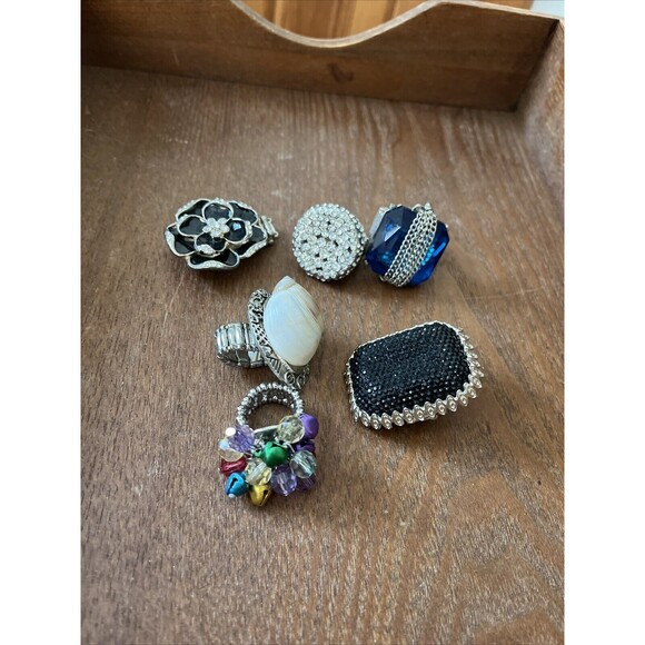 Ring Stretch Adjustable Flower Faceted Cluster Beads Green Red Blue Set of 6 - Picture 2 of 4